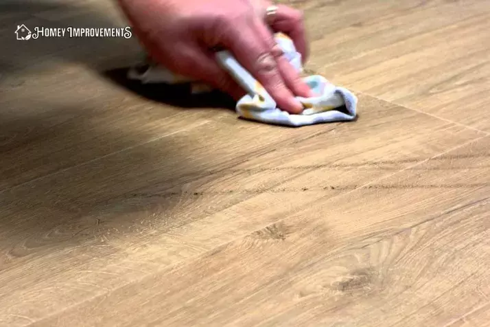 Removing Scuff Marks from Vinyl Floors