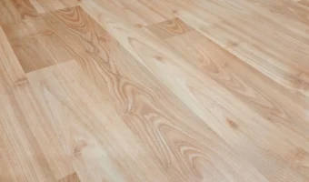 Vinyl vs Hardwood Flooring – Which One Should You Choose?